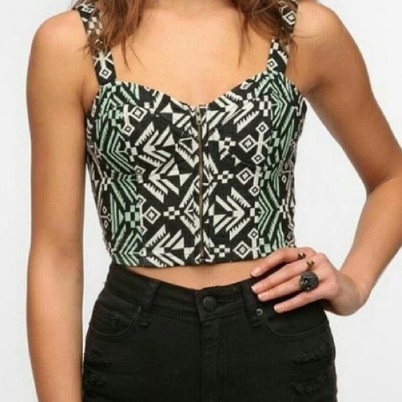 Staring At Stars Tribal Aztec Crop Top Size S - Picture 5 of 5