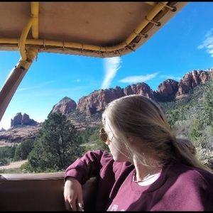 Meet your Posher, Casey