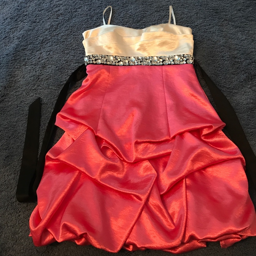Pink and cream junior dress size 5