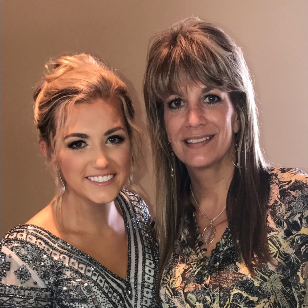 Meet your Posher, Stacy