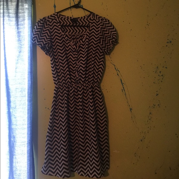 Black and White Chevron Stripped Dress - Picture 1 of 3