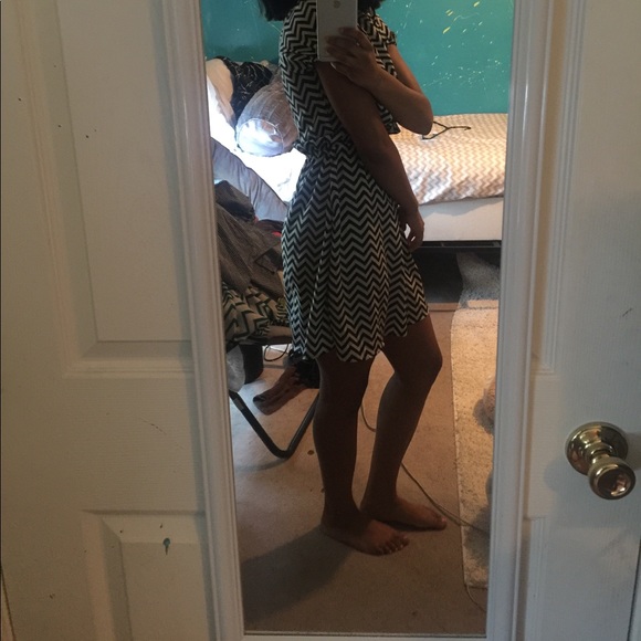 Black and White Chevron Stripped Dress - Picture 3 of 3