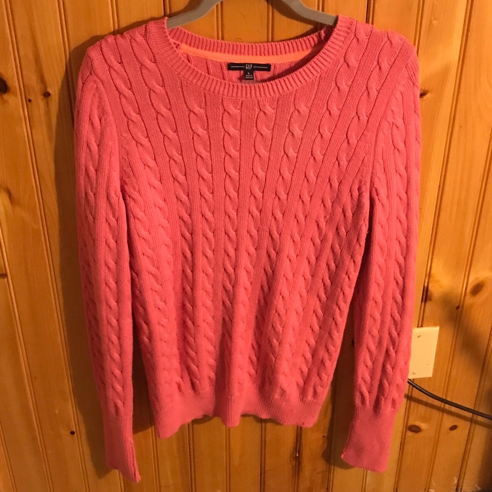 Woman's large pink sweater Gap