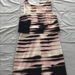 Sleeveless dress