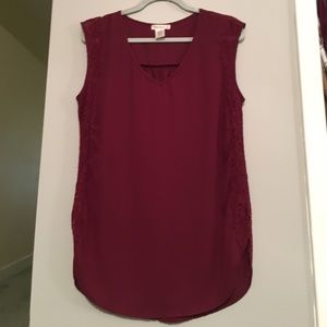 Maroon v-neck top
