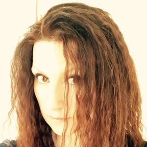 Meet your Posher, Janee