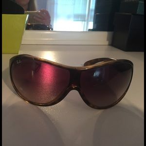 Ray ban polarized sunglasses