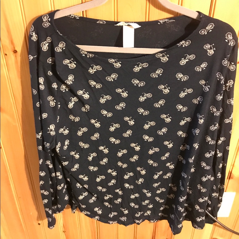 Navy blue bicycle top