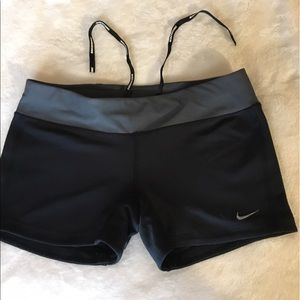 Nike dri fit tights 🖤 M