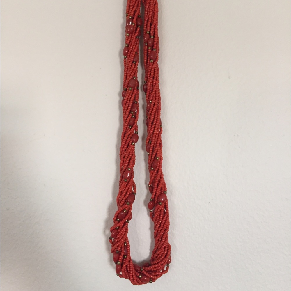 Beaded rust/coral necklace