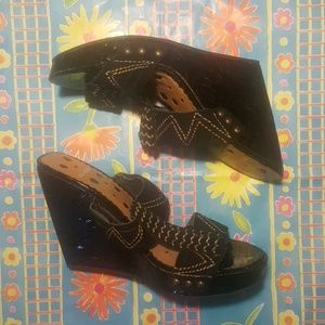 *GOOD CONDITION* NOT RATED LEATHER WEDGE SZ 9.5