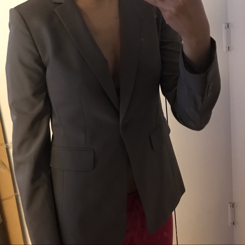 Boss Lady - Picture 3 of 6