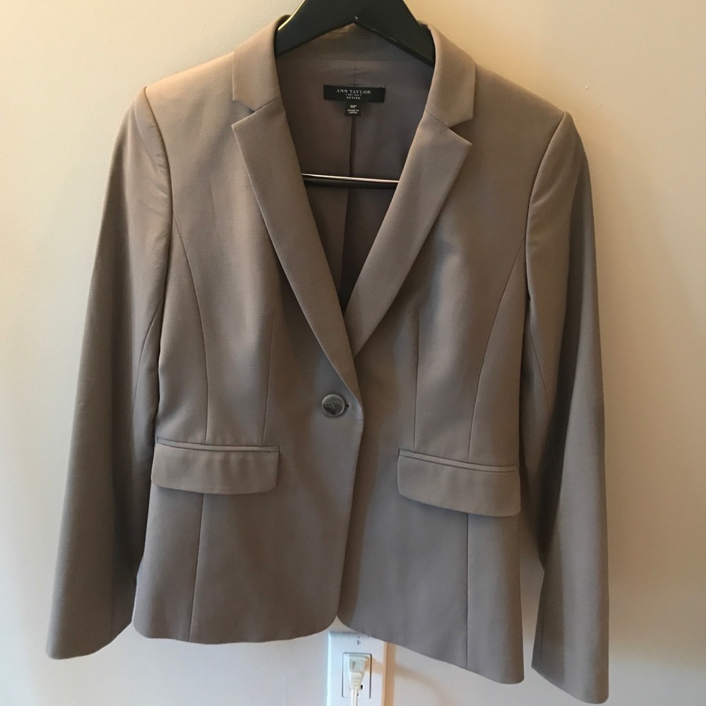 Boss Lady - Picture 4 of 6