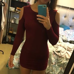 Cold shoulder burgundy Bodycon