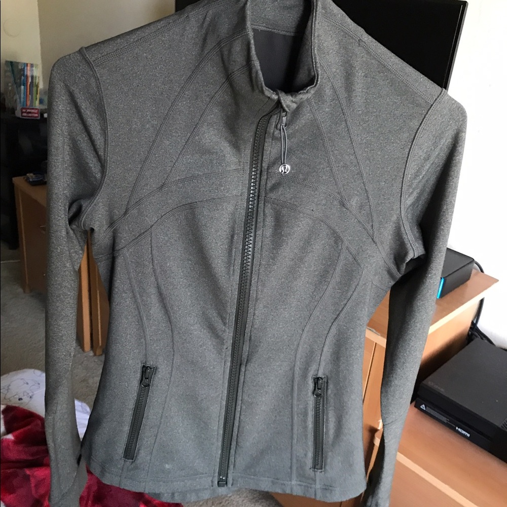 MAKE AN OFFER! Dark heathered grey/olive Define