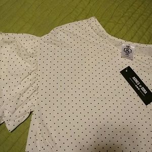 Agnes & Dora NWT Frill Sleeve Top