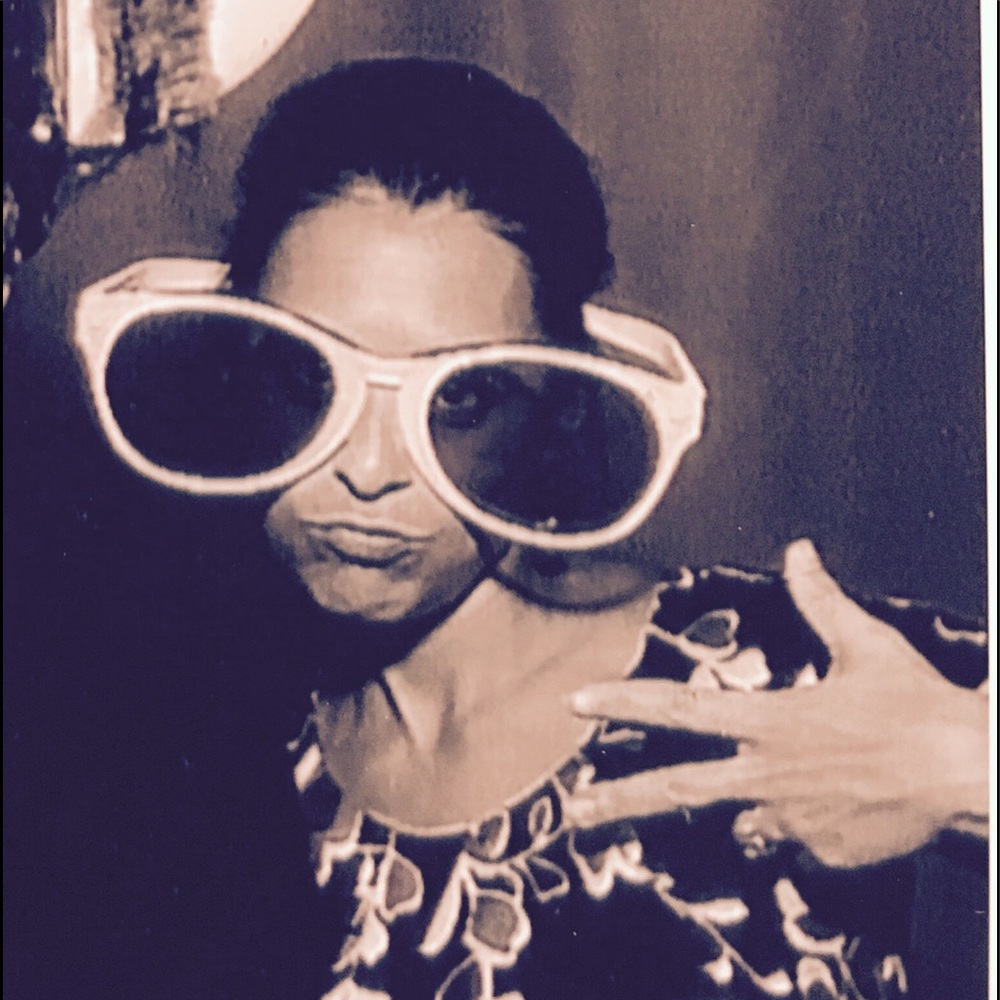 Meet your Posher, Lorrie