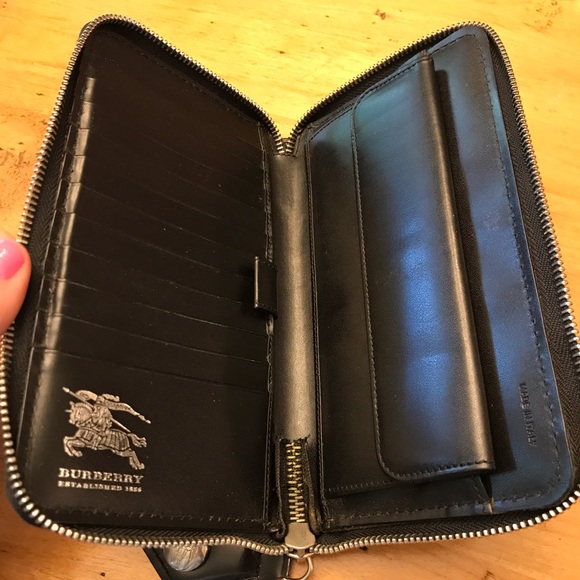 Burberry Wallet - Picture 2 of 4
