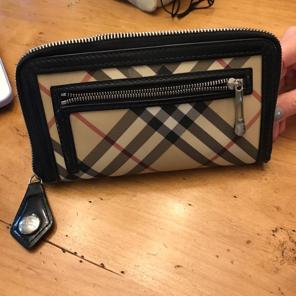 Burberry Wallet - Picture 3 of 4
