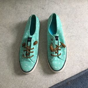 Sperry boat shoes