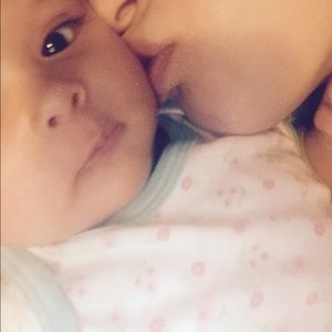 Meet your Posher, Dinora