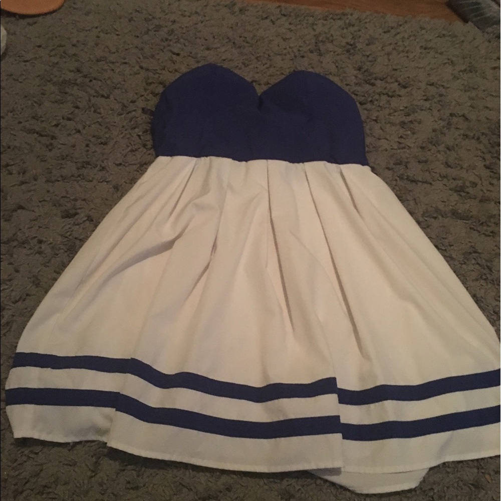 Strapless dress