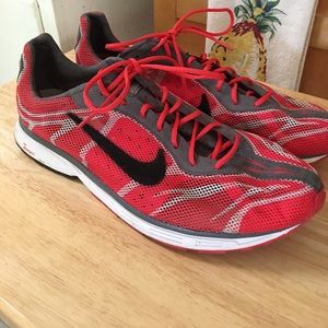 Nike Air zoom streak 3 in 10.5