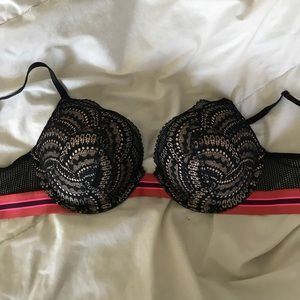 Victoria secret bra 34C