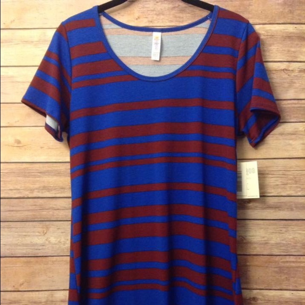 LuLaRoe Classic Tee Size S