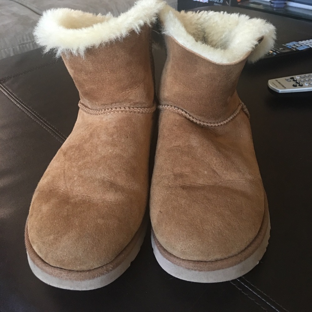 Bailey bow Uggs Chestnut