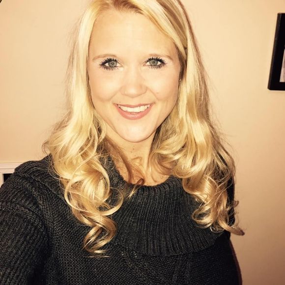 Meet your Posher, Kristen - Picture 1 of 1
