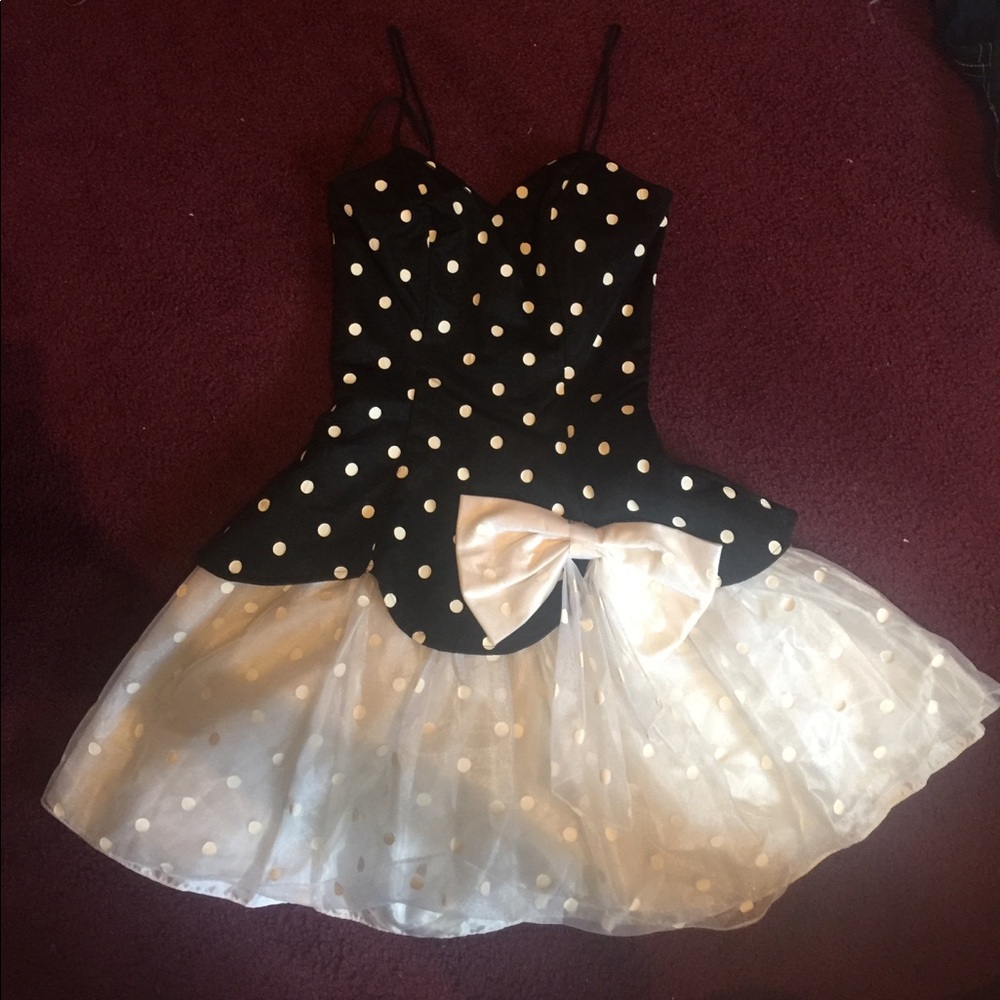 Beautiful dress!