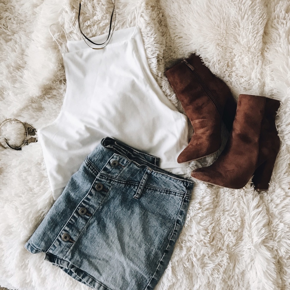 Denim button mini skirt