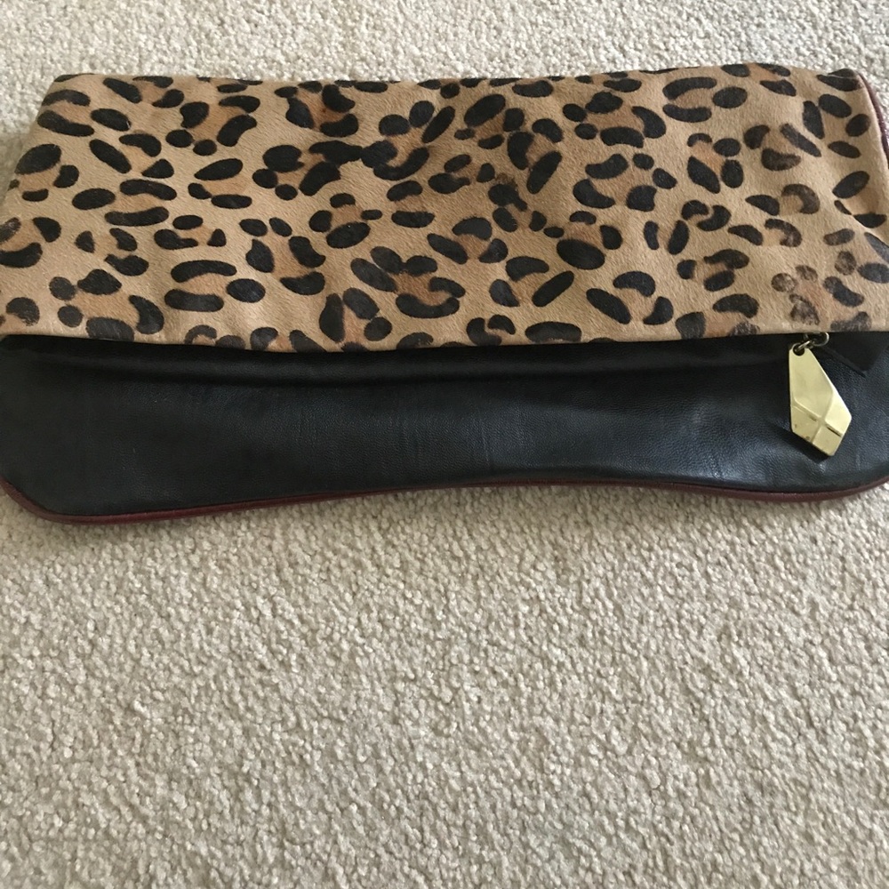 Steve Madden leopard clutch