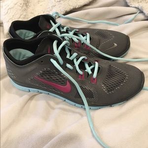 Nike Free Run Sneaker women's size 8.5