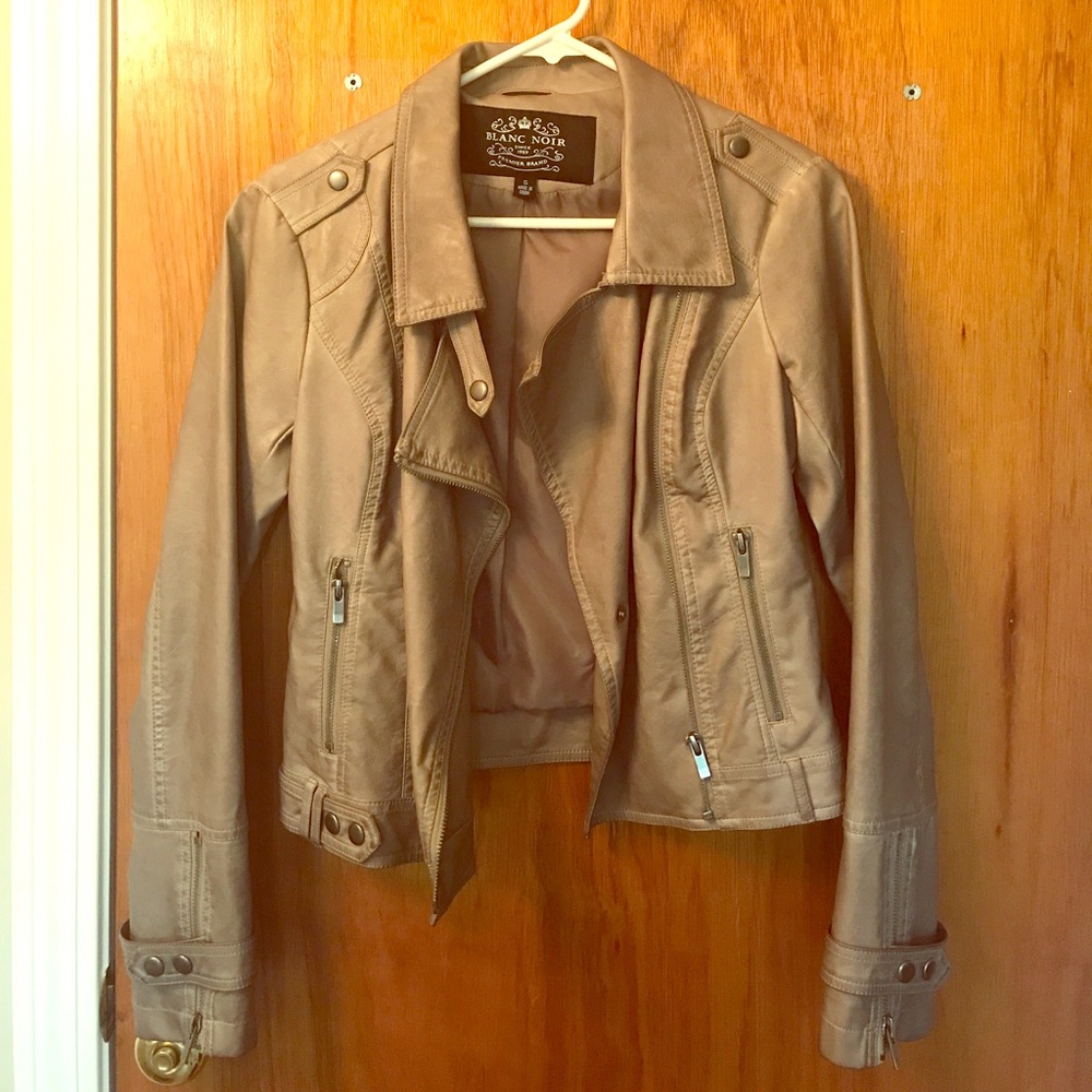 ❌SOLD❌Gray pleather jacket