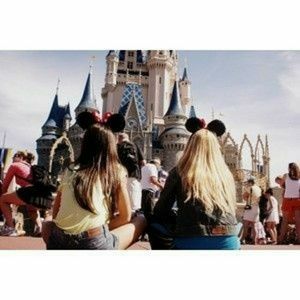 Meet your Posher, Felicia