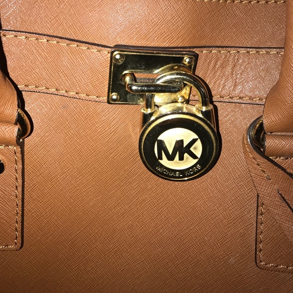 Michael Kors tote - Picture 3 of 6