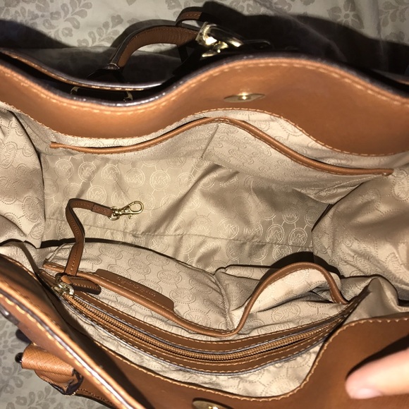 Michael Kors tote - Picture 5 of 6