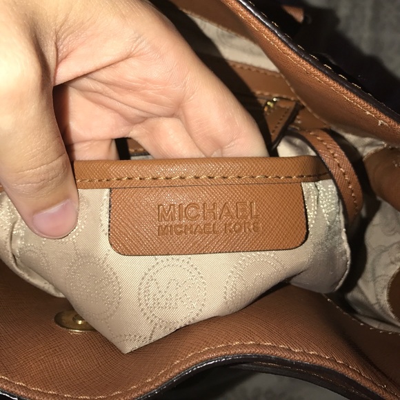 Michael Kors tote - Picture 6 of 6