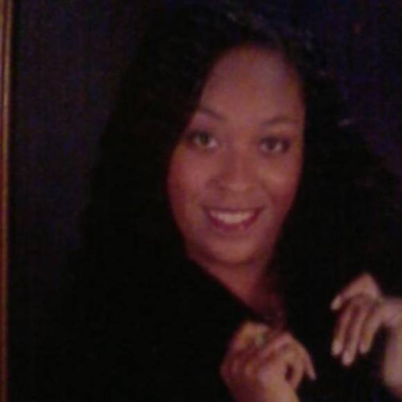 Meet your Posher, Tonya - Picture 1 of 1