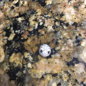 Pandora Diamond Charm •will reduce for🔽 shipping•