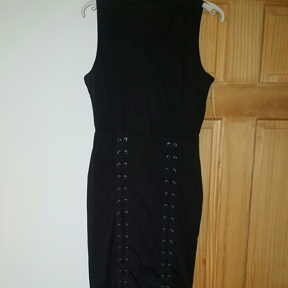 Dress - Picture 6 of 7