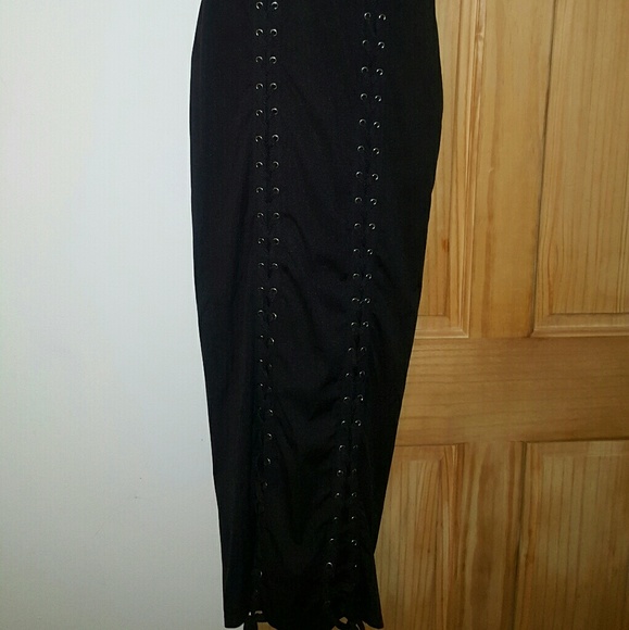 Dress - Picture 7 of 7