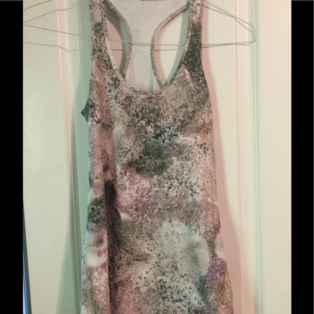 Lululemon CRB tank