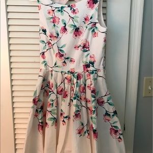 Lauren Conrad dress size 4