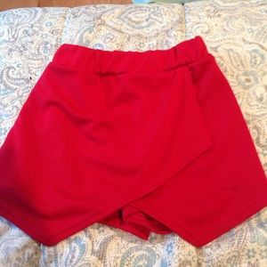 Red skort