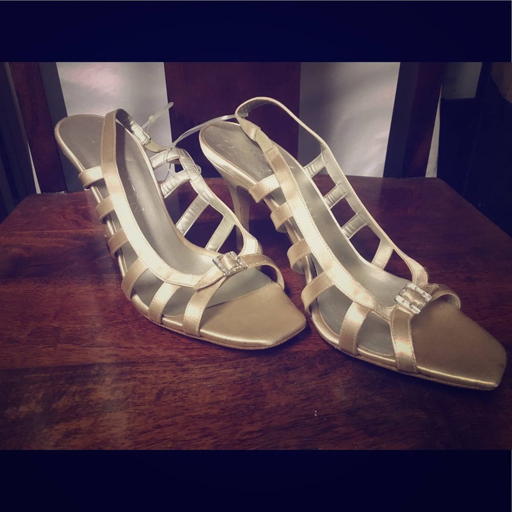 Anne Klein 4" Sling Back Heel size 9