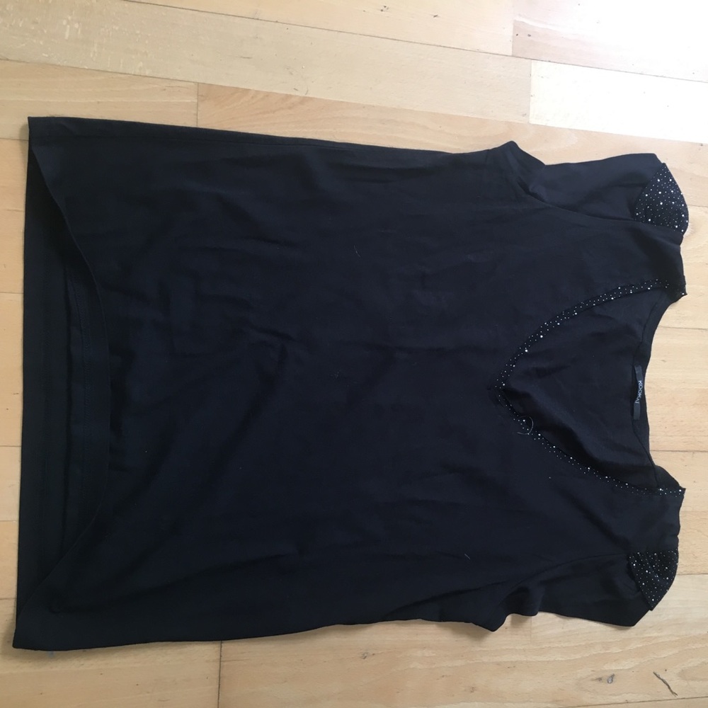 Cute t shirt never worn! Bought in Paris