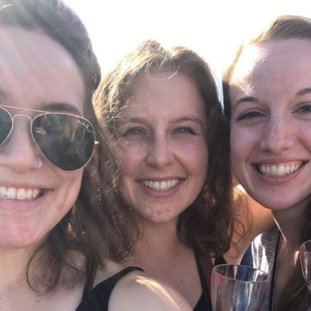 Meet your Posher, Alexis
